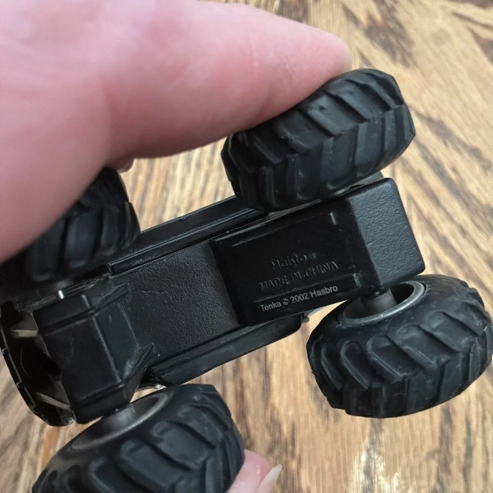 maisto tonka trucks